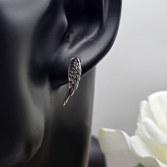 ❤️ ETERNAL WINGS STERLING SILVER EARRINGS - Picture 6 of 9